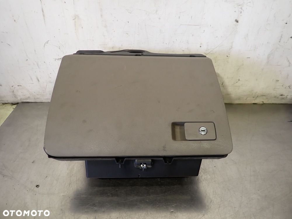 SCHOWEK PASAŻERA VOLKSWAGEN PASSAT B6 - 1