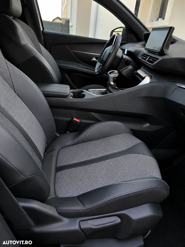 Peugeot 3008 1.2 PureTech Turbo S&S Allure - 10