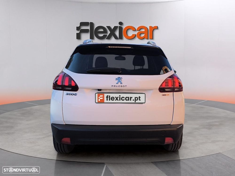 Peugeot 2008 1.2 PureTech Style - 6