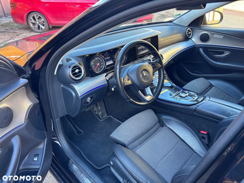 Mercedes-Benz Klasa E 200 d 9G-TRONIC - 18
