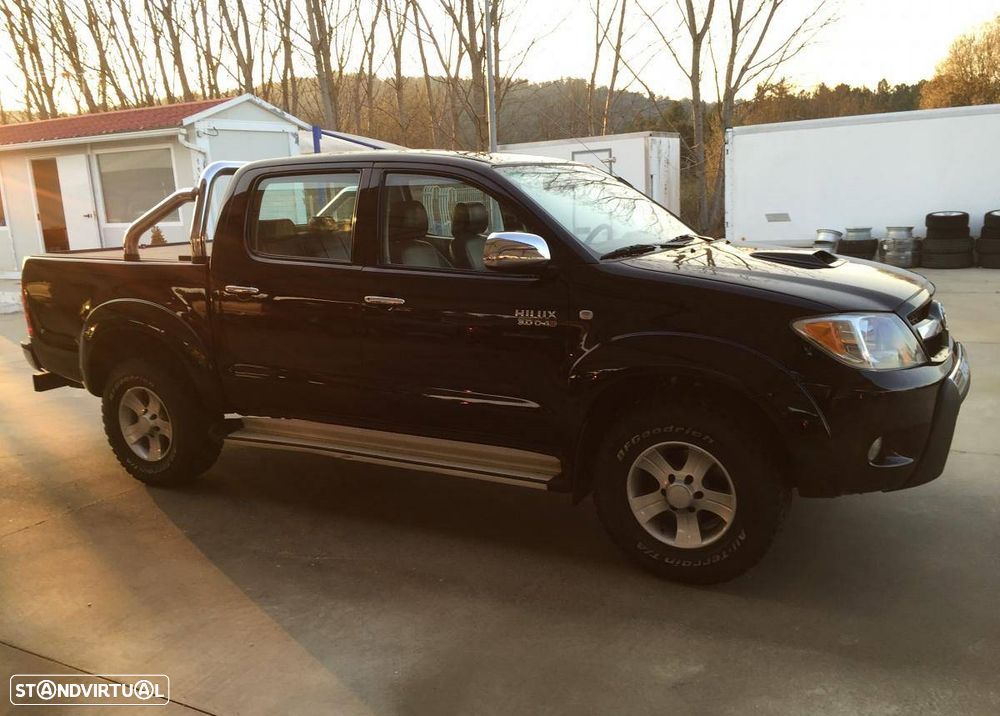 Toyota Hilux 3.0 D-4D CD Tracker - 3