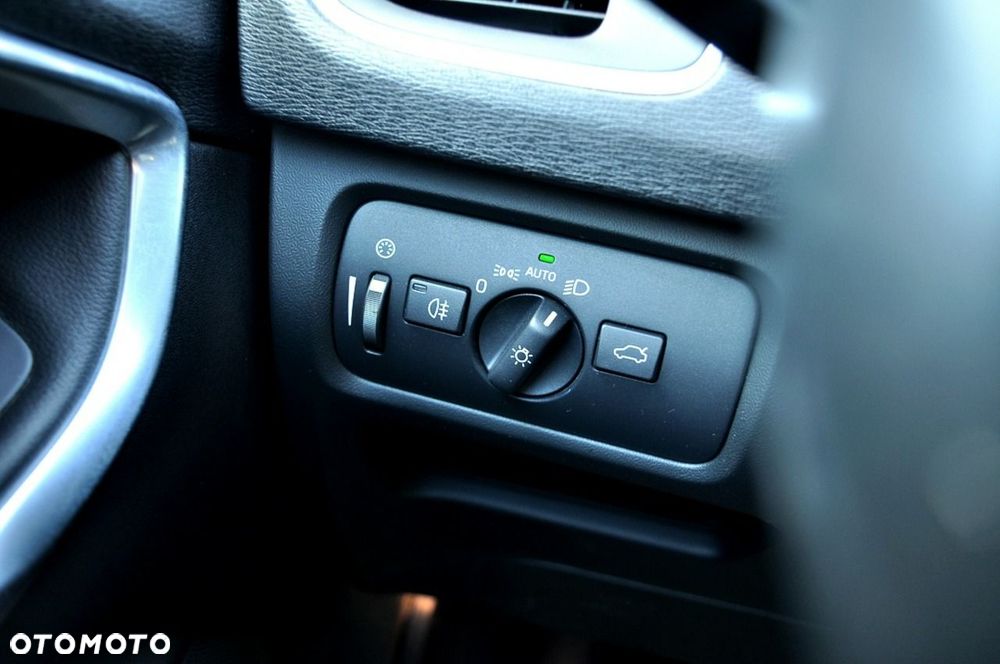 Volvo V40 D2 Momentum - 15