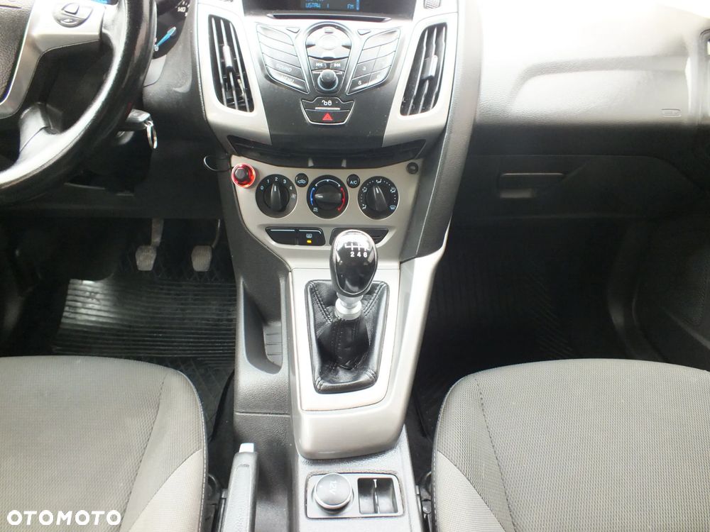 Ford Focus - 13