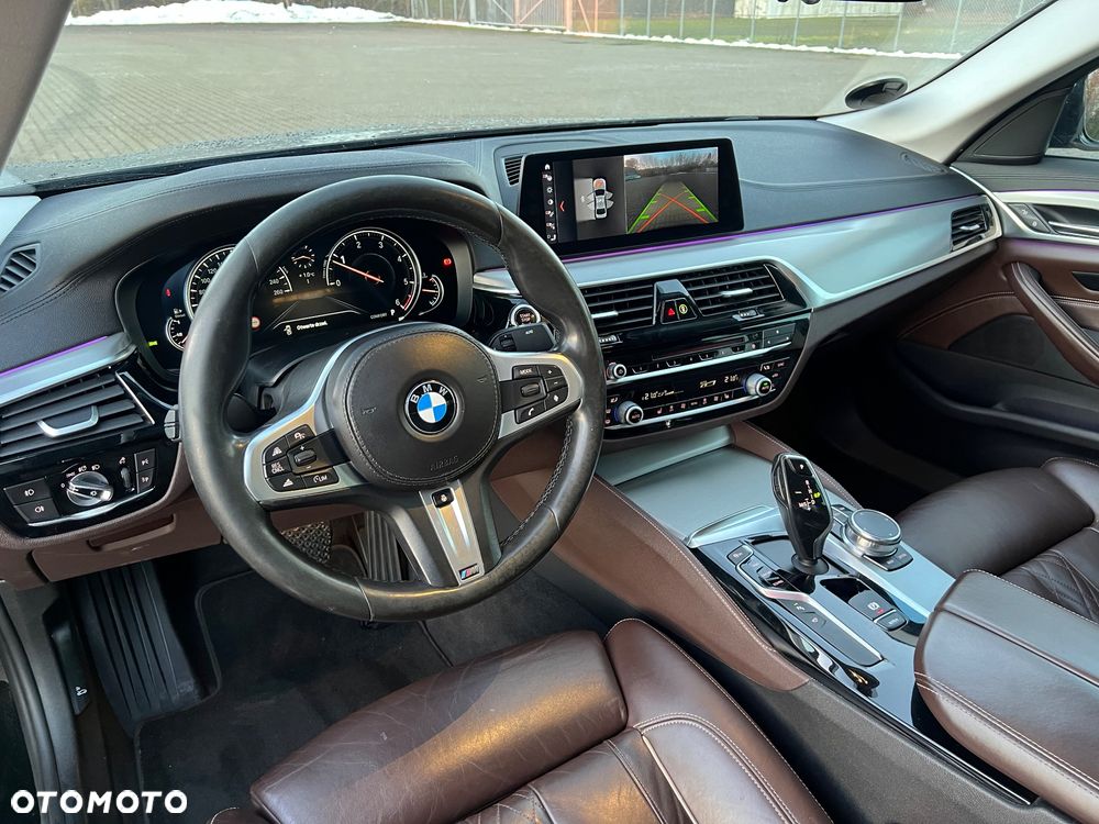 BMW Seria 5 520d Luxury Line - 9