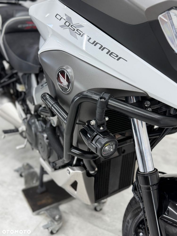 Honda VFR - 13
