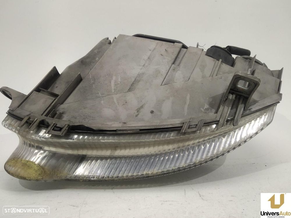 FAROL DIREITO ALFA ROMEO 147 2000 -46826194 - 1