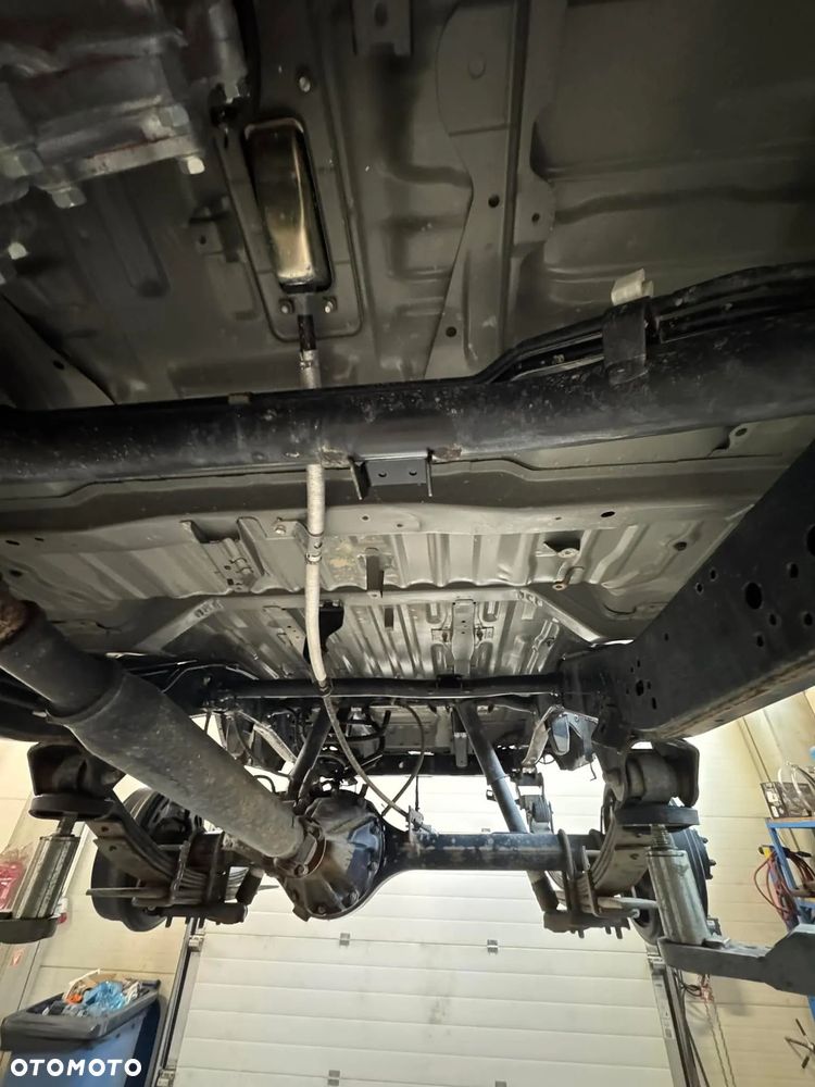 Toyota Land Cruiser - 17