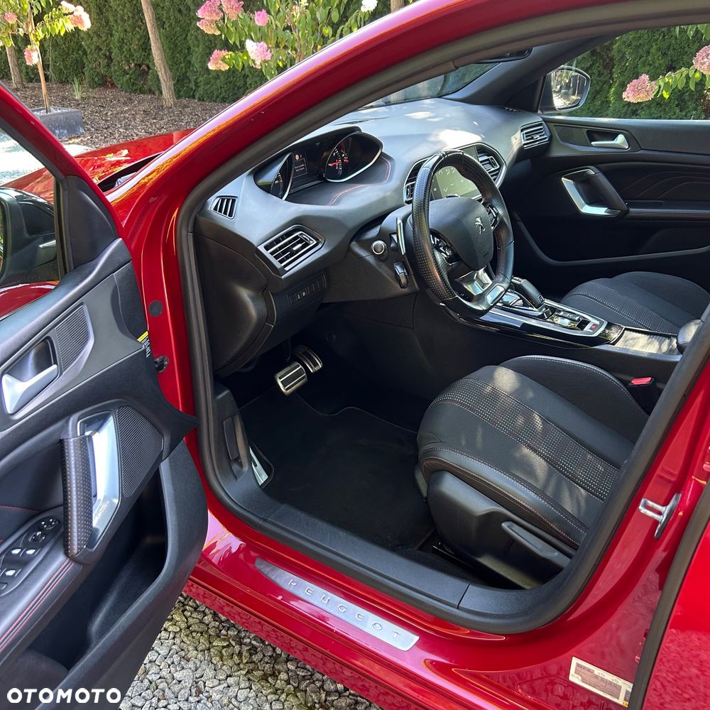 Peugeot 308 1.2 PureTech GPF GT Pack S&S EAT8 - 10