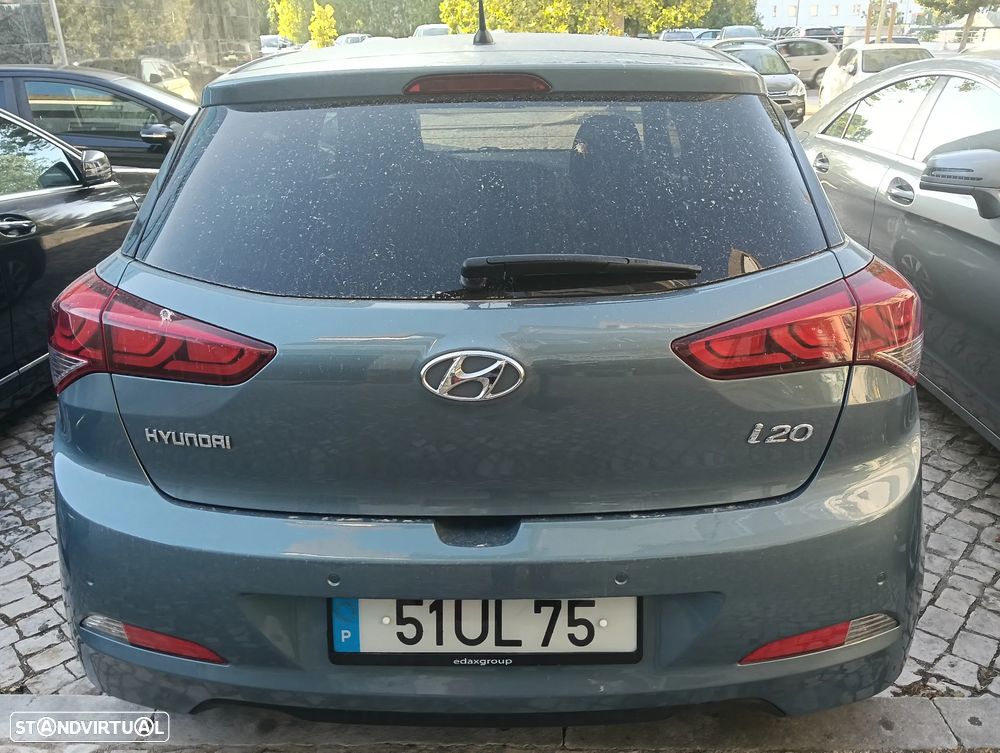 Hyundai i20 1.1 CRDi Comfort+Pack Look+JLL16 - 7