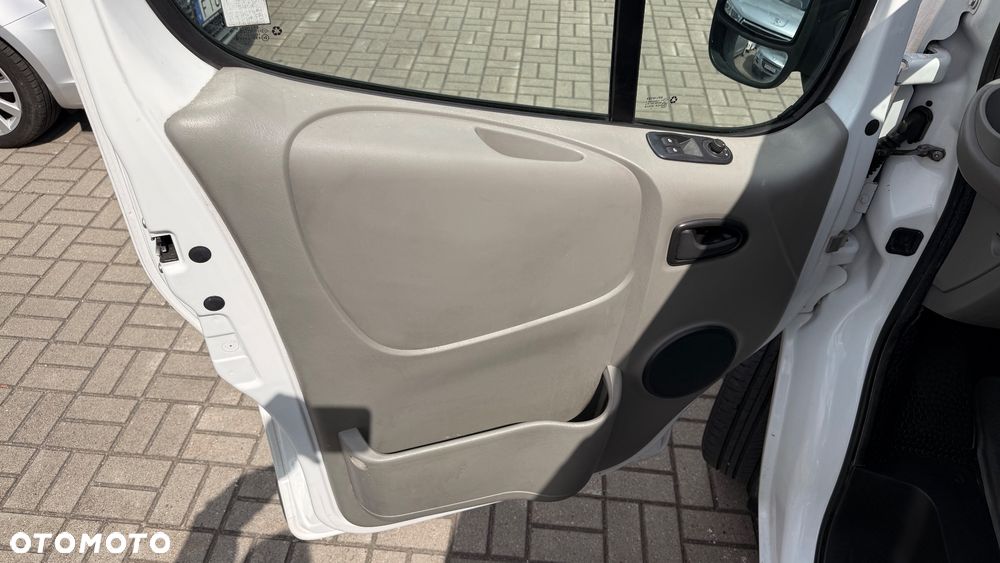 Renault Trafic - 6