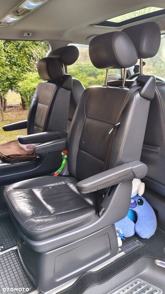 Volkswagen Multivan - 27