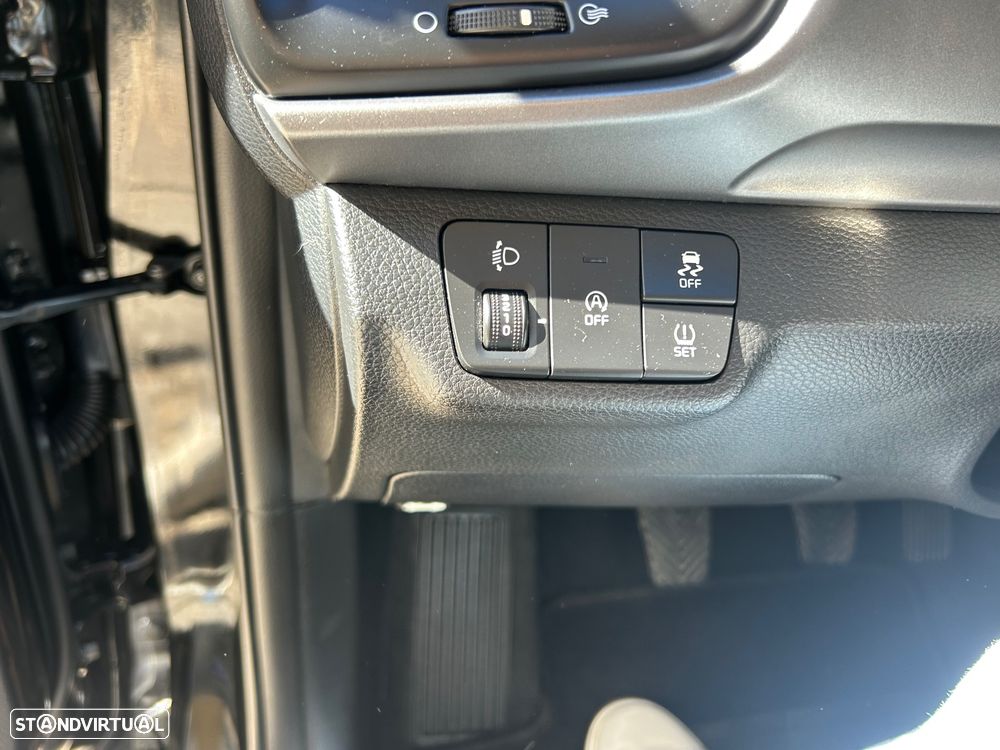 Kia Stonic 1.2 MPi Vibe - 25