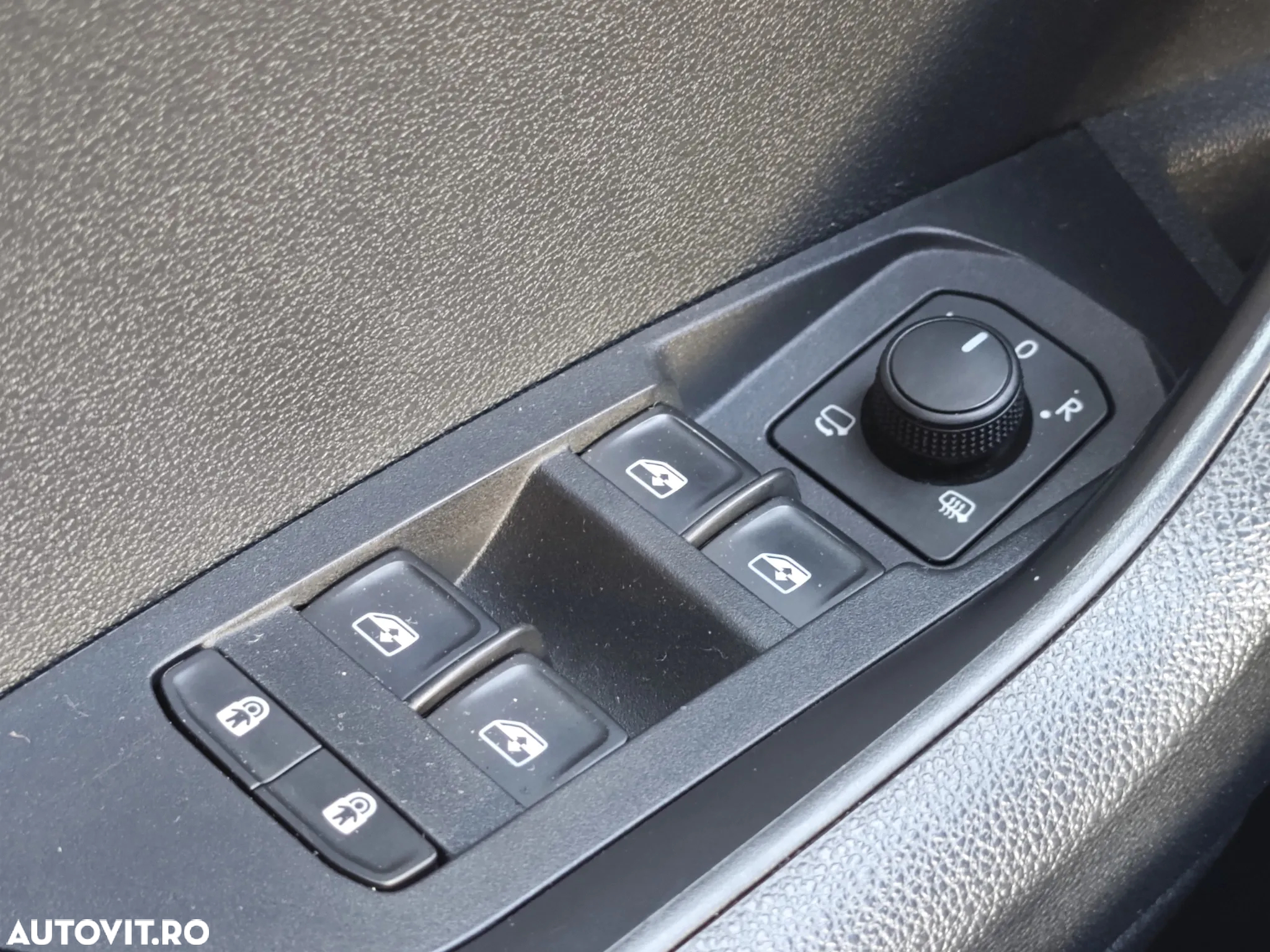 Skoda Karoq 2.0 TSI 4X4 DSG Sportline - 17