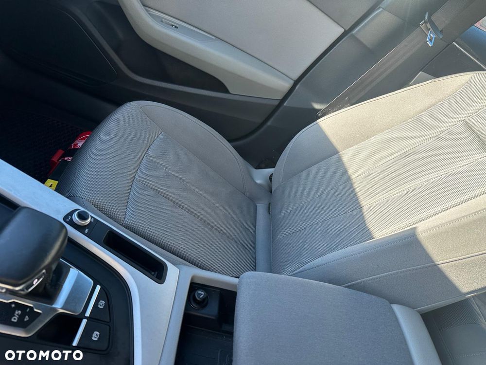 Audi A4 Limousine 35 TFSI S tronic - 6