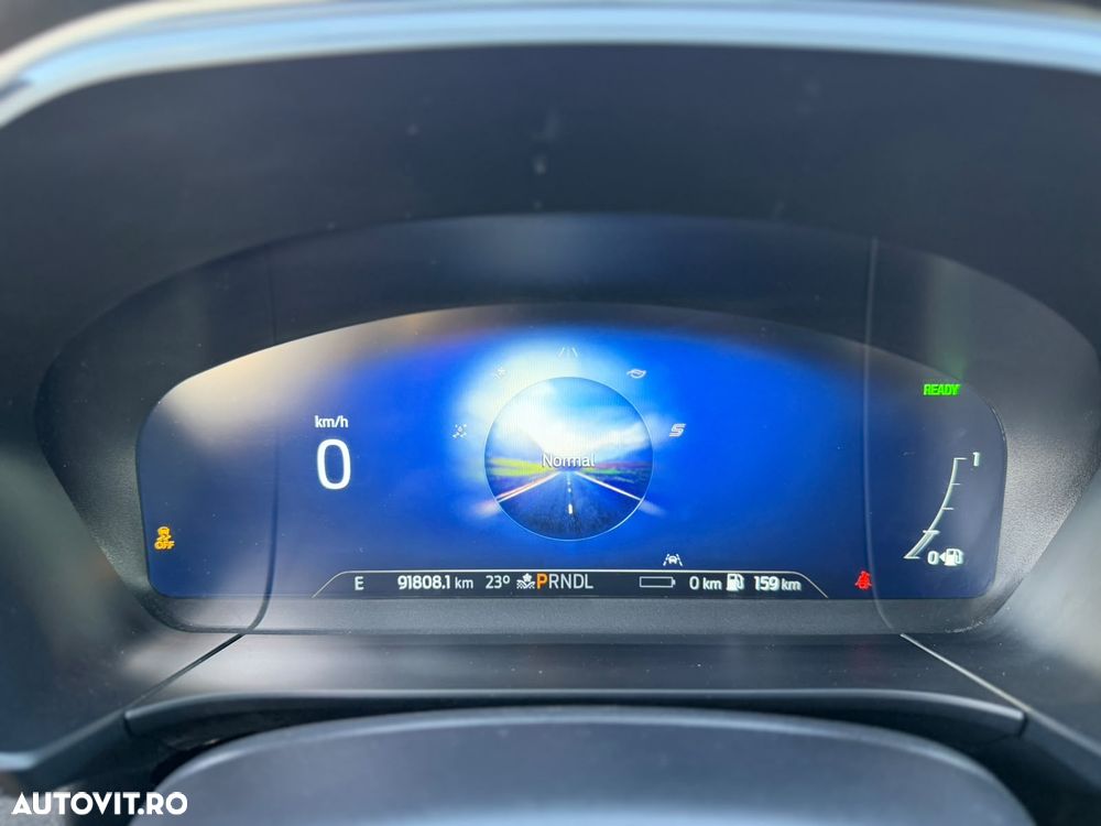 Ford Kuga 2.5 Duratec PHEV ST Line - 25