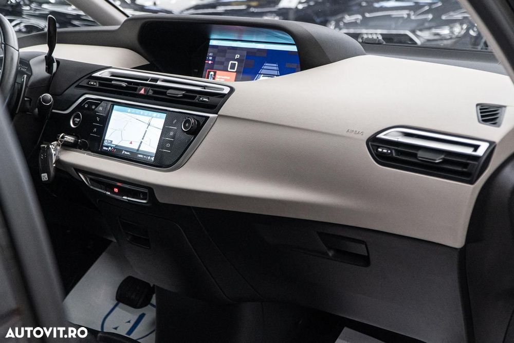 Citroën C4 Grand Space Tourer - 36