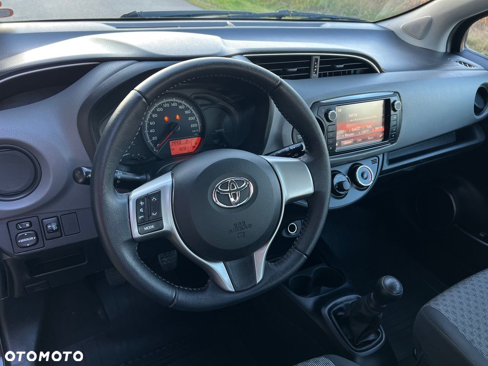 Toyota Yaris 1.0 VVT-i - 32