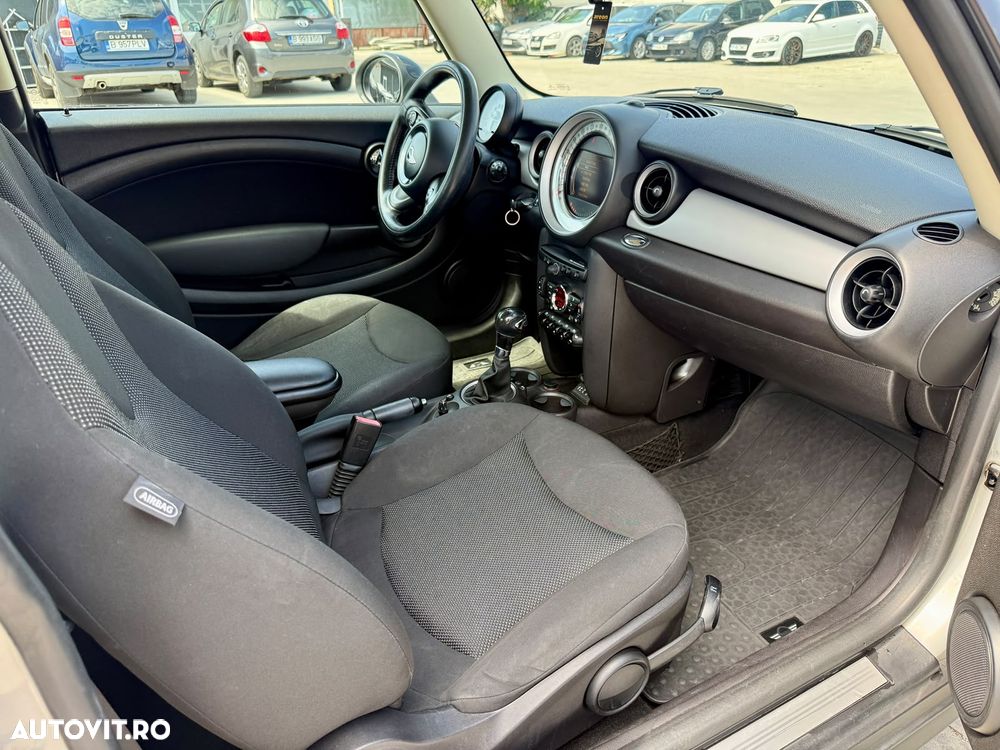 Mini Cooper D AT - 10