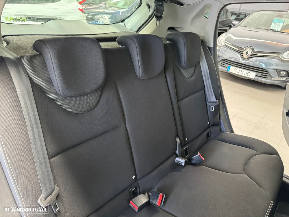 Renault Clio Energy dCi 90 Start & Stop Luxe - 20