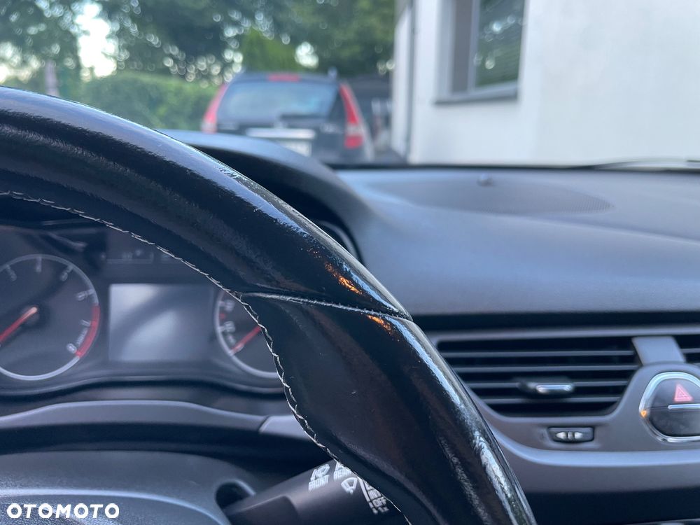 Opel Corsa 1.4 Cosmo - 9