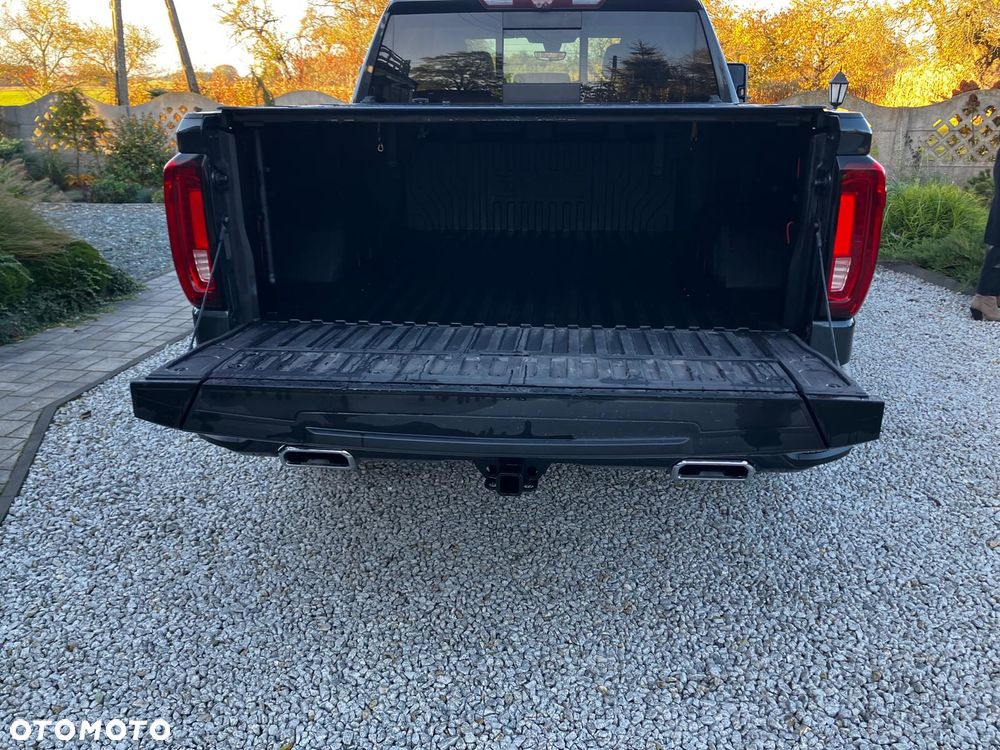 GMC Sierra - 17
