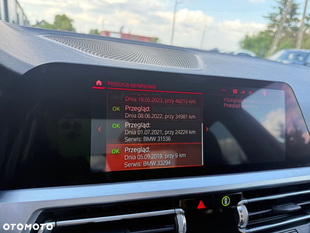 BMW Seria 3 320d M Sport - 16