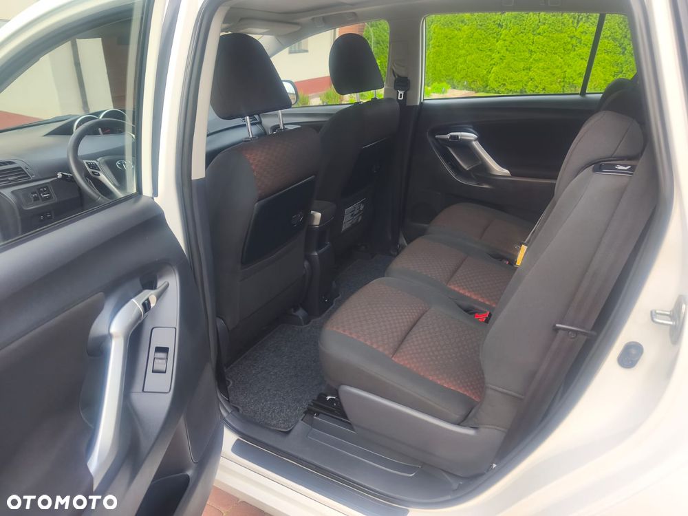 Toyota Verso 1.8 7-Sitzer Comfort - 12
