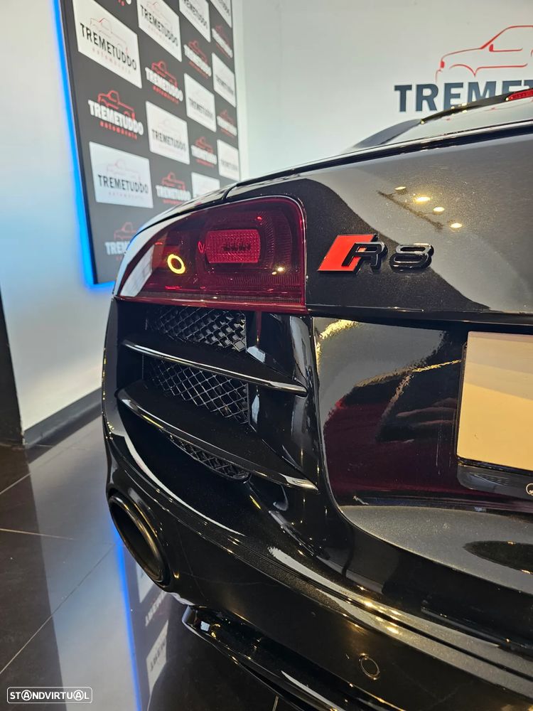 Audi R8 Coupé 4.2 FSI V8 quattro R-tronic - 11