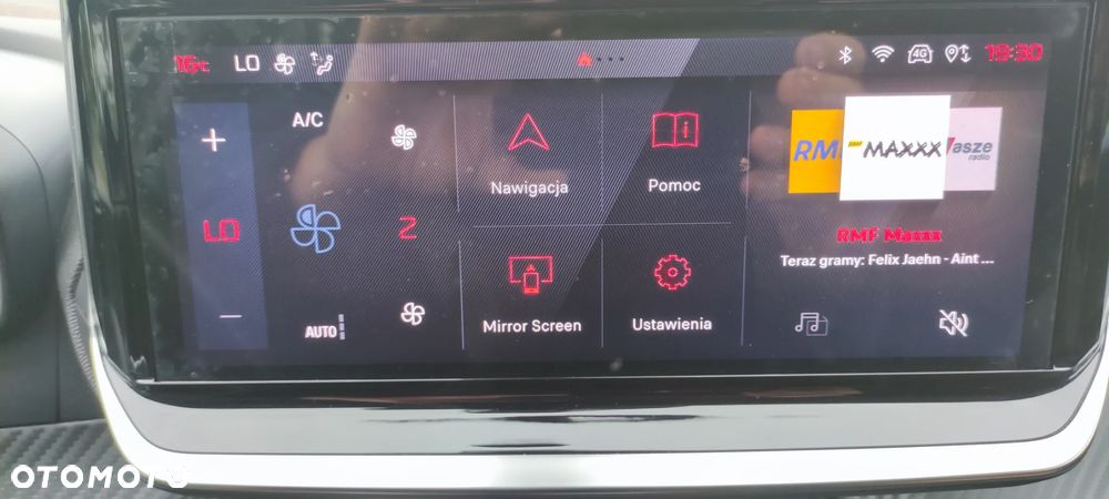Peugeot 2008 PureTech 130 Allure S&S EAT8 - 27