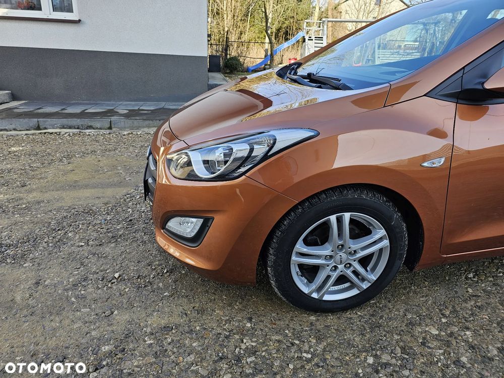 Hyundai i30 - 23