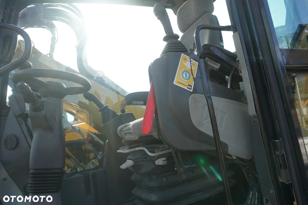 Caterpillar CAT M 315 F - 6
