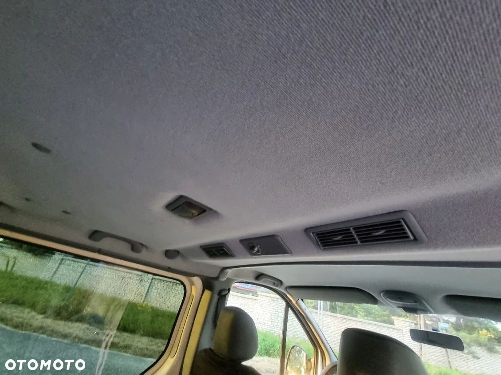 Opel Vivaro - 12