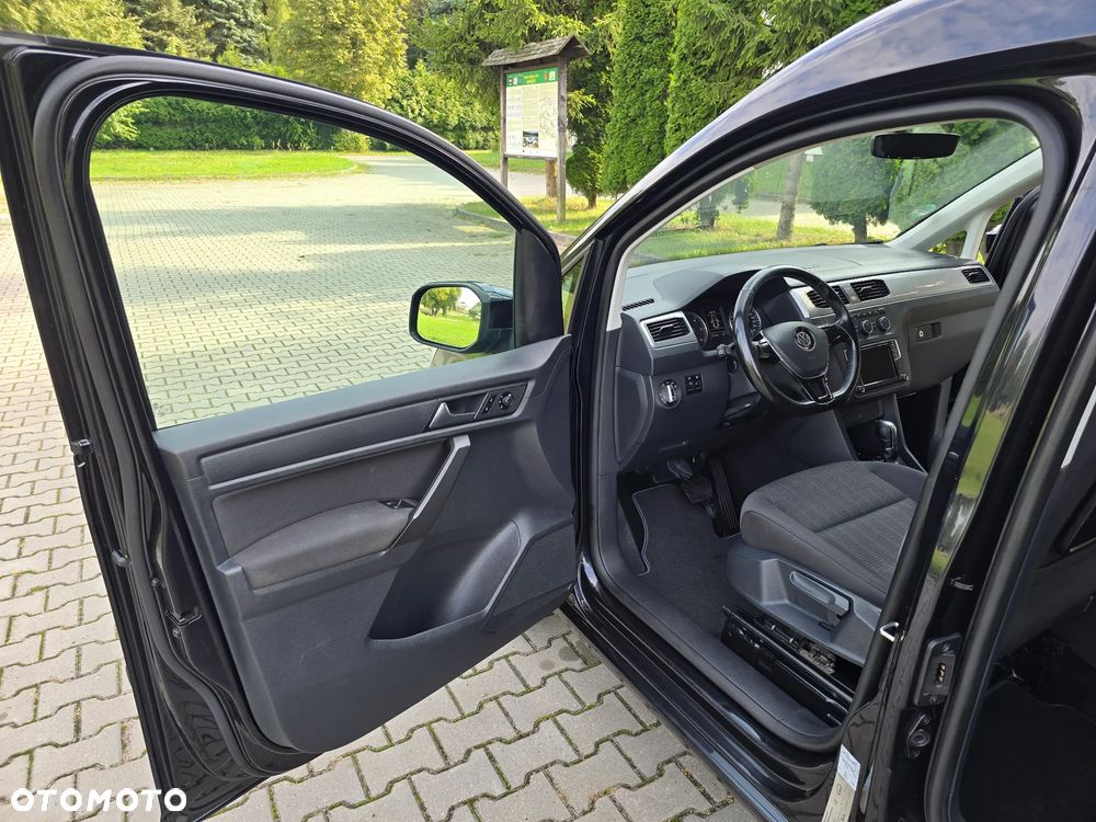 Volkswagen Caddy Maxi 2.0 TDI Comfortline DSG - 9