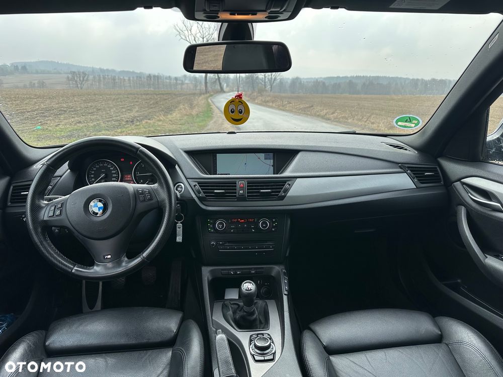 BMW X1 sDrive18d xLine - 9