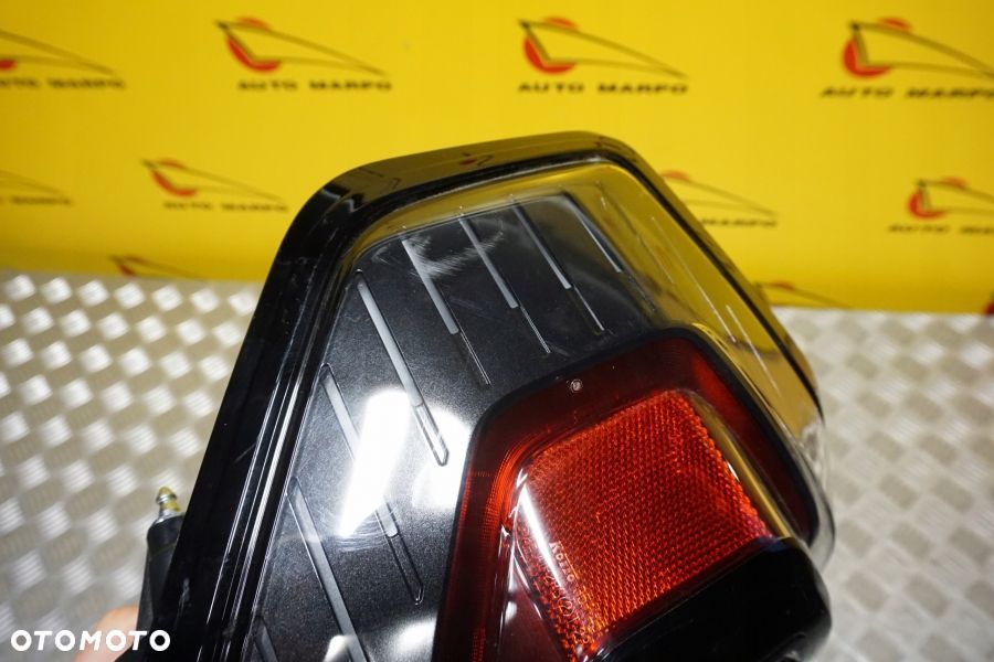 TOYOTA 4RUNNER 2025 - LAMPA TYŁ LEWA TYLNA LED USA - 7