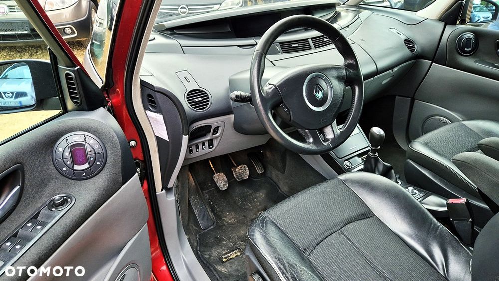 Renault Espace 2.0 Initiale - 28