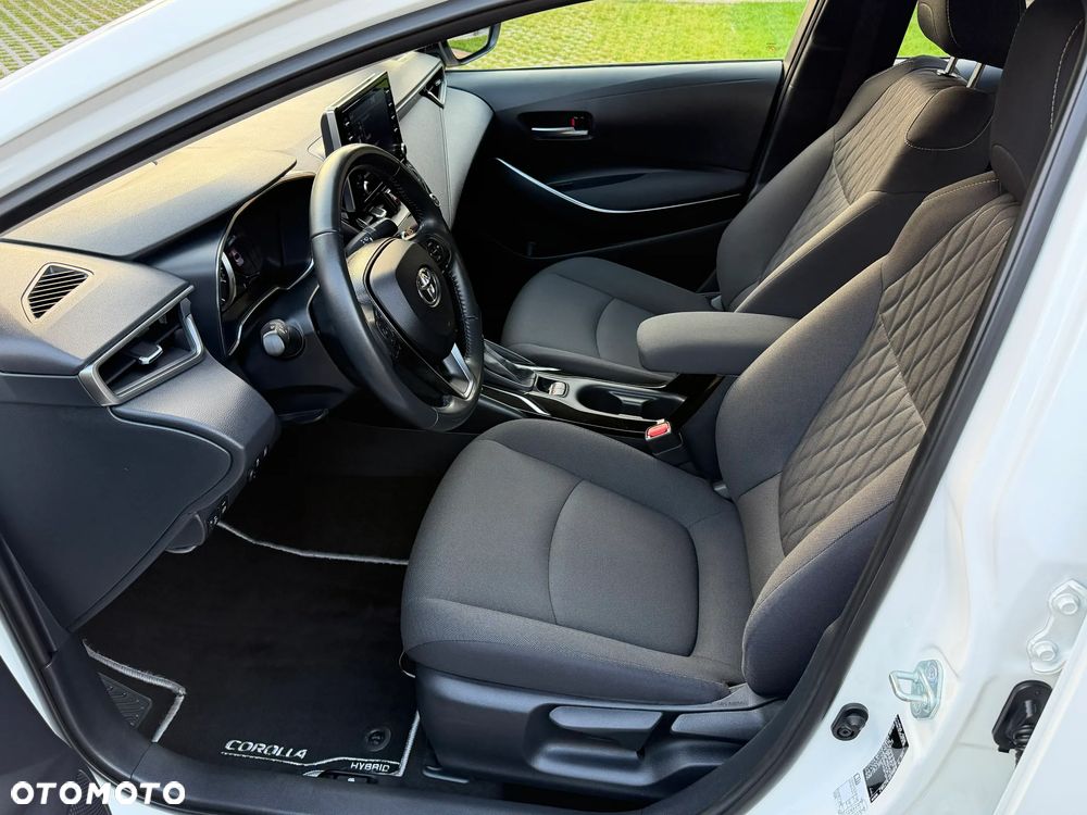 Toyota Corolla - 16
