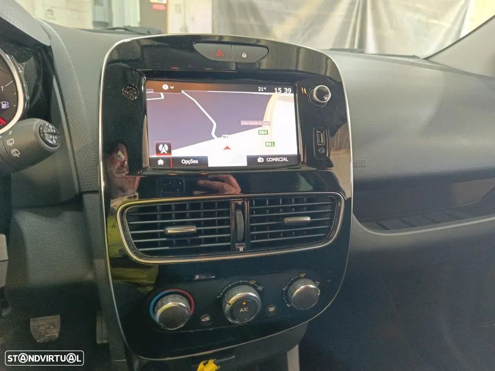 Renault Clio 0.9 TCe Limited Bi-Fuel - 7