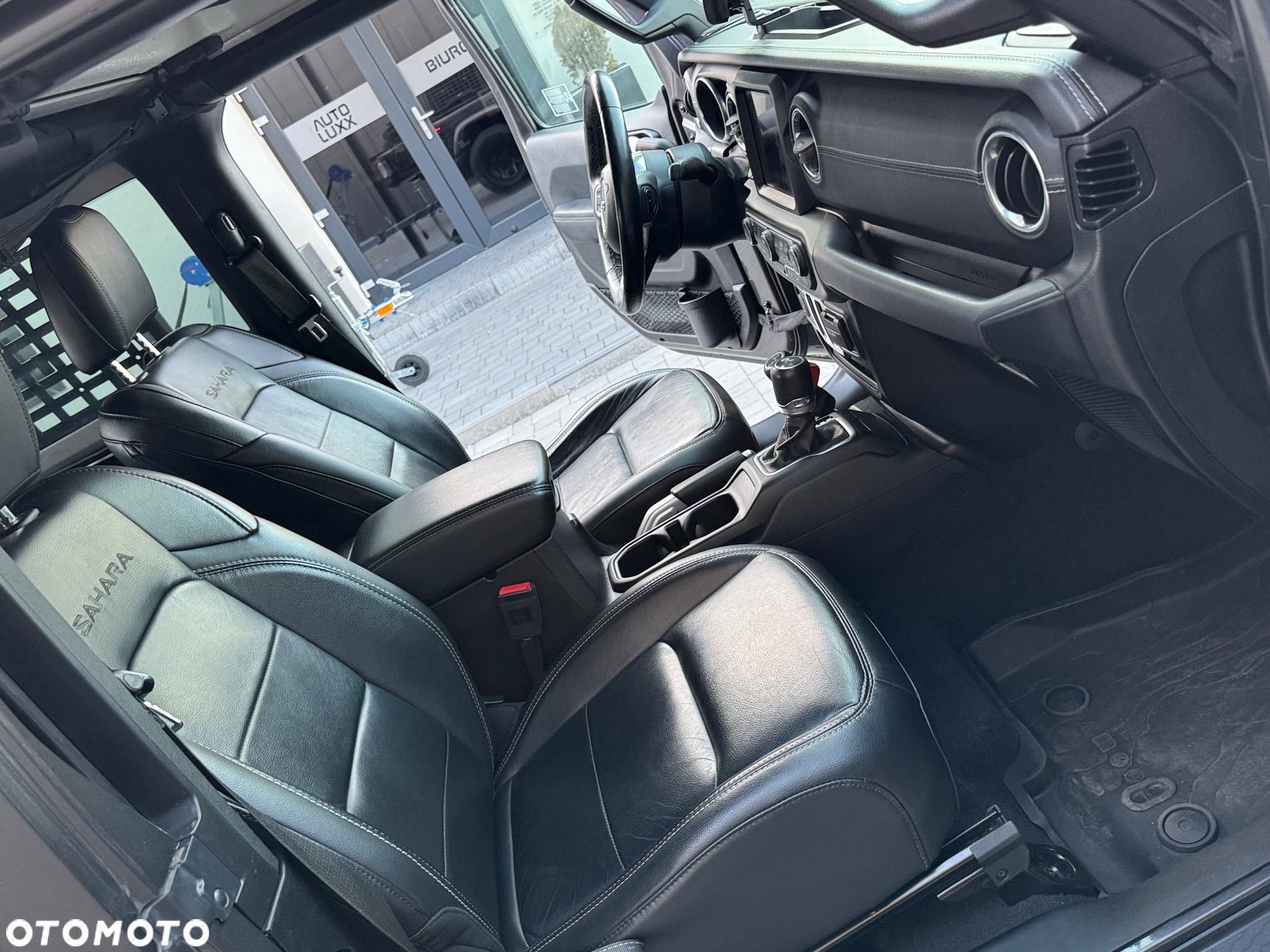 Jeep Wrangler 2.2 CRD Sahara - 36