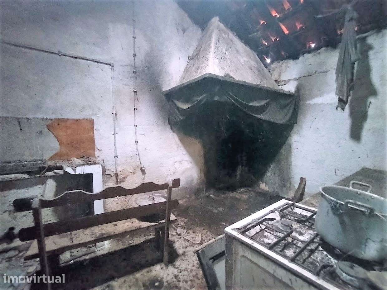 Moradia T2 com terreno em Pousadas Vedras / Redinha / Pombal - Grande imagem: 2/12