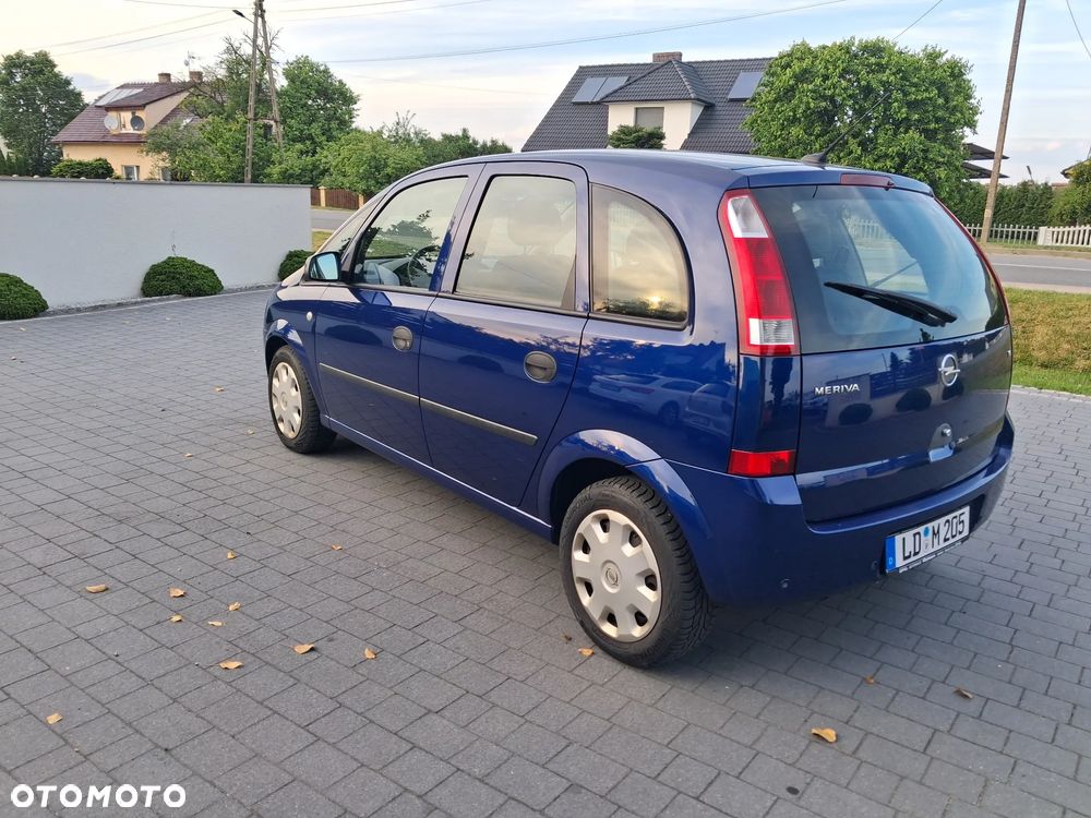 Opel Meriva 1.6 16V (Essentia) - 3