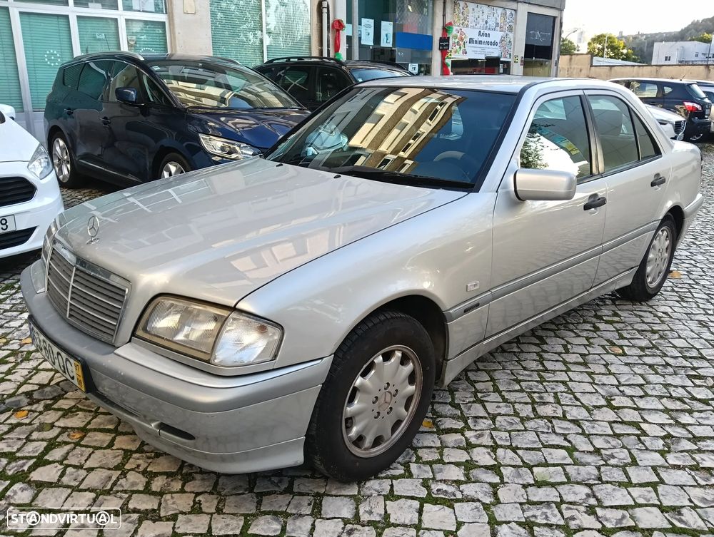 Mercedes-Benz C 220 CDI Classic - 4