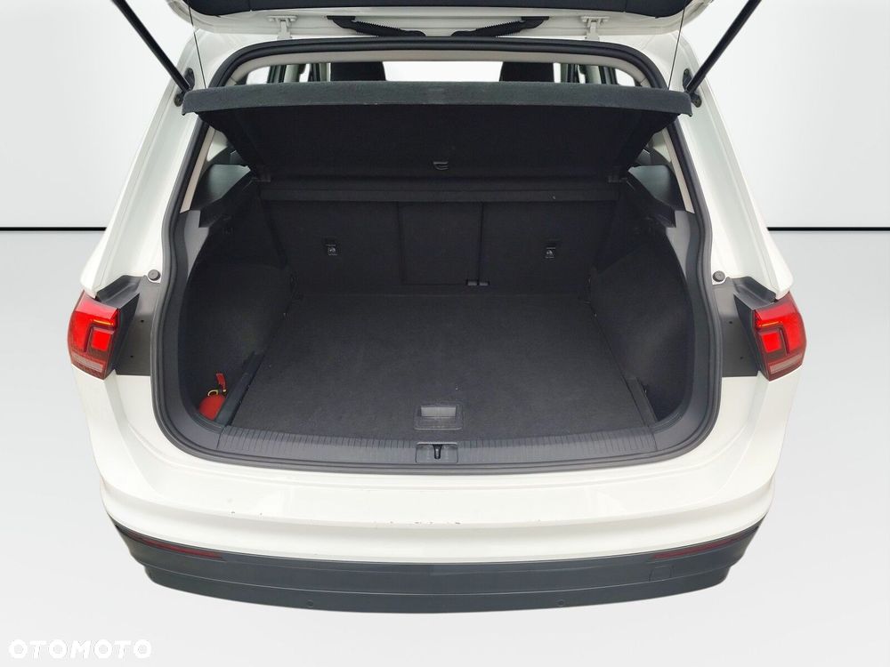 Volkswagen Tiguan - 16