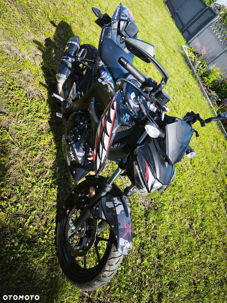 Suzuki GSX - 4