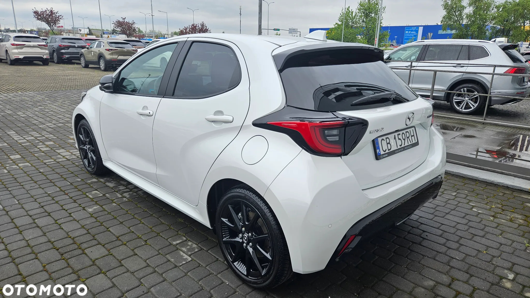 Mazda 2 Hybrid - 5