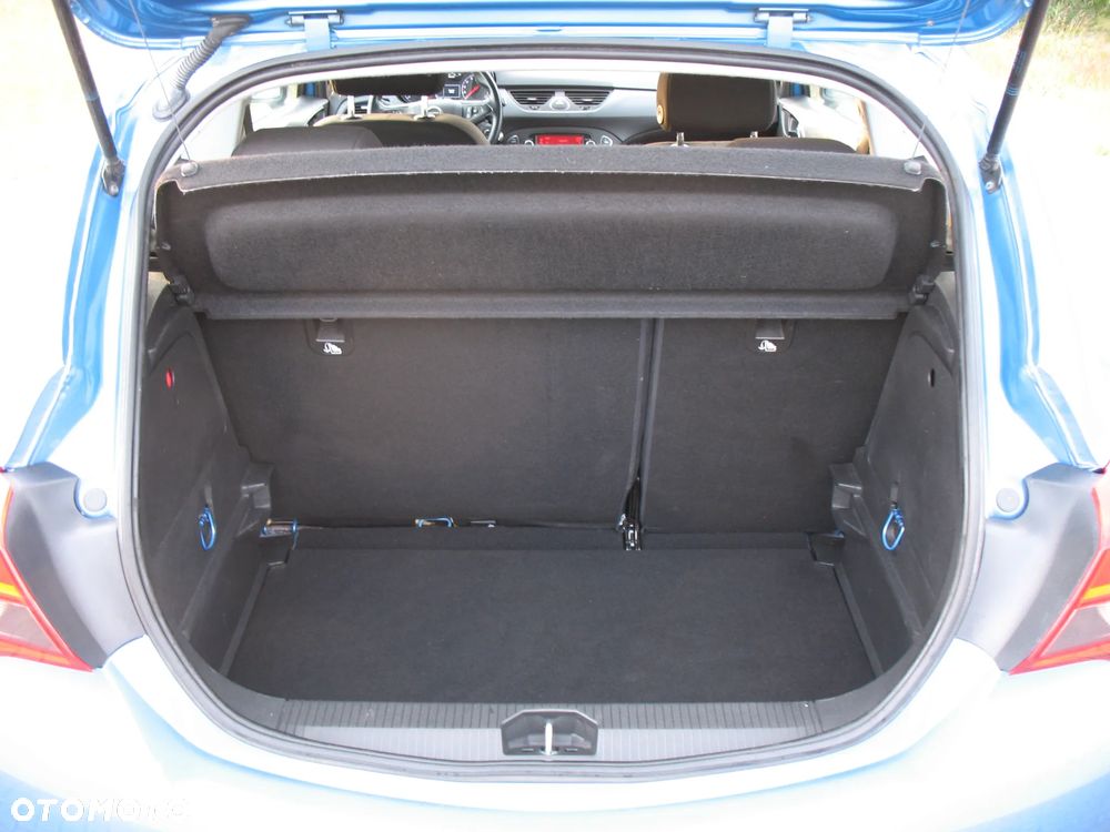 Opel Corsa 1.2 Cosmo - 15