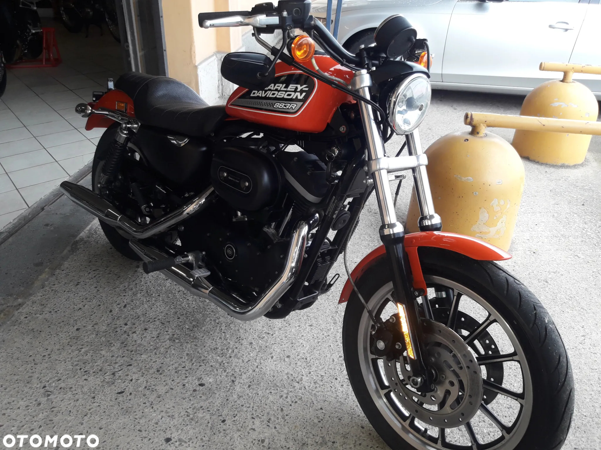 Harley-Davidson Sportster Roadster 883R - 5