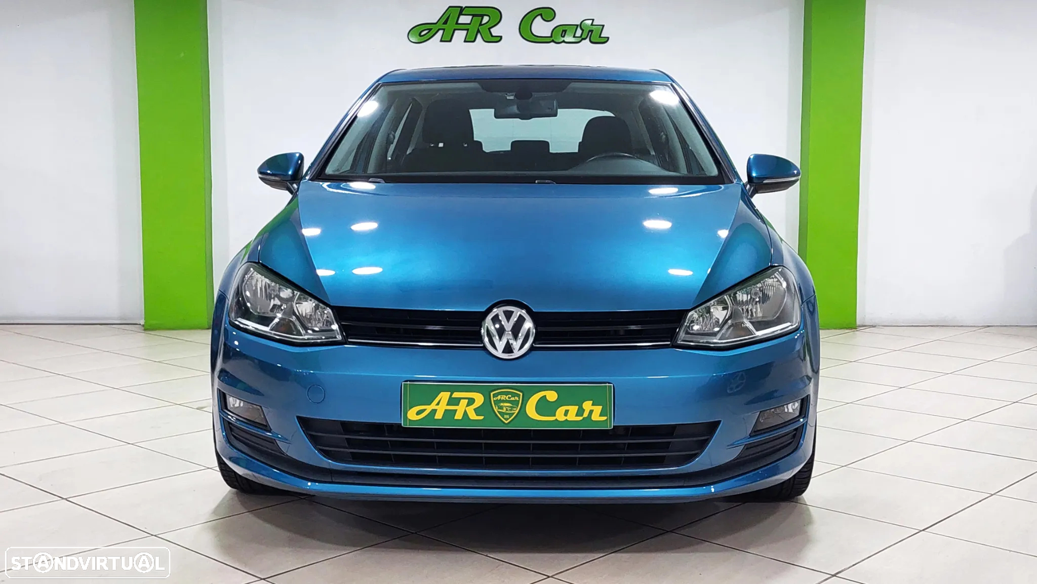VW Golf 1.6 TDi Trendline BlueMotion - 2