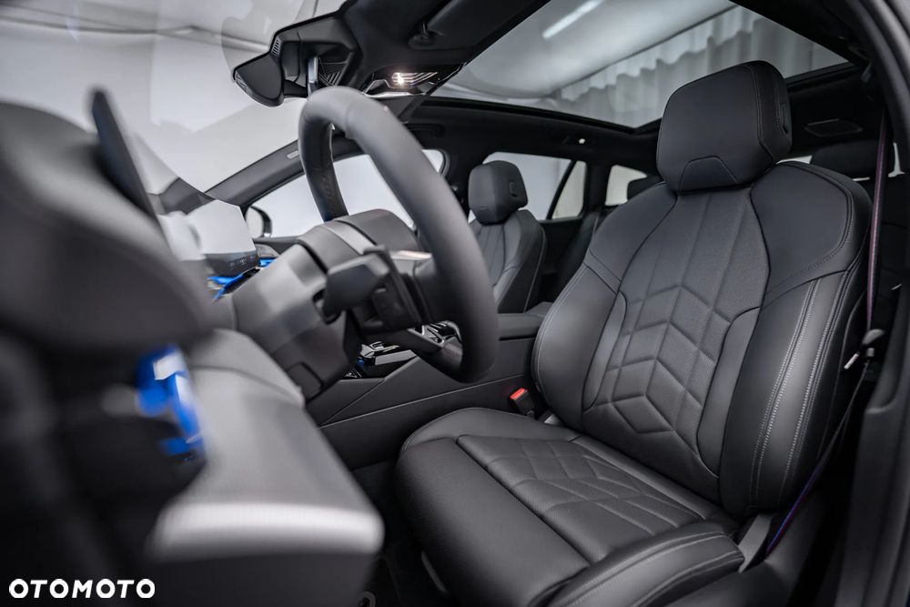 BMW Seria 5 540d xDrive mHEV M Sport - 39