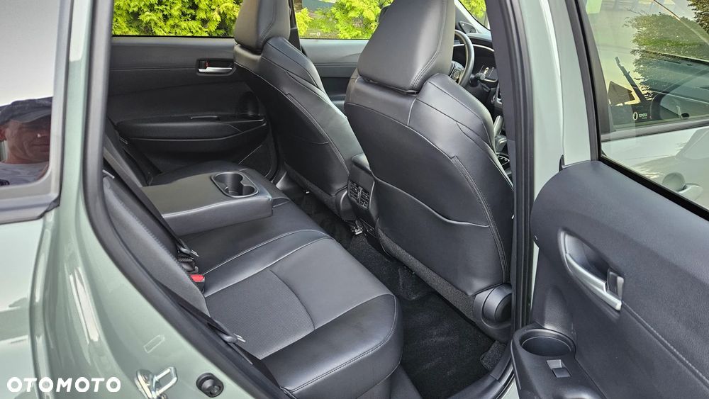 Toyota Corolla Cross 2.0 Hybrid Executive AWD - 13